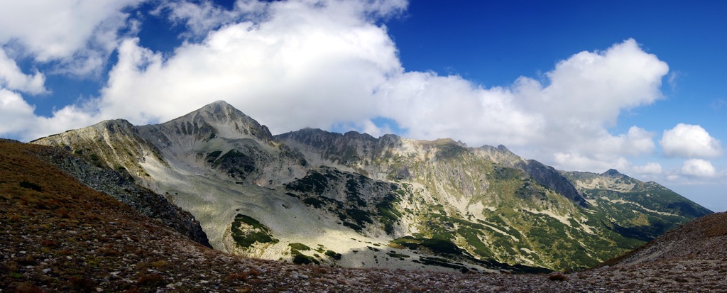 Looking up at Polezhan Peak. Yulen Reserve