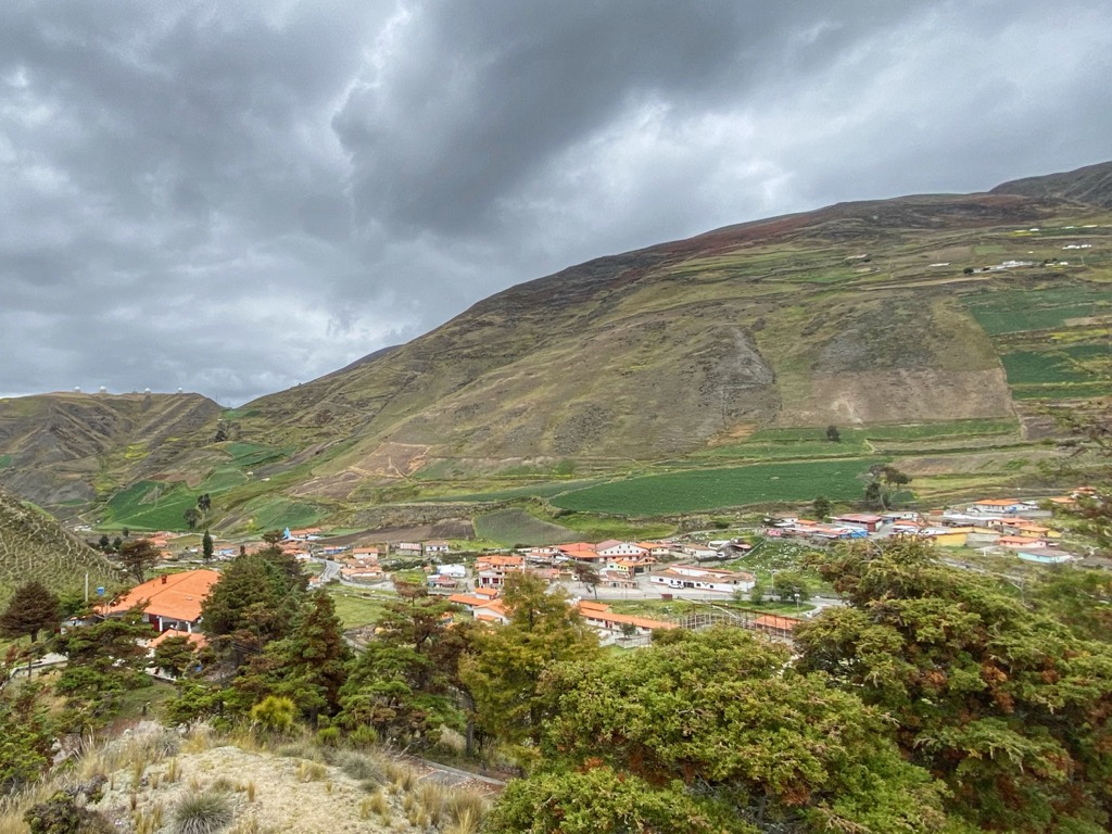 Photo №2 of Apartaderos