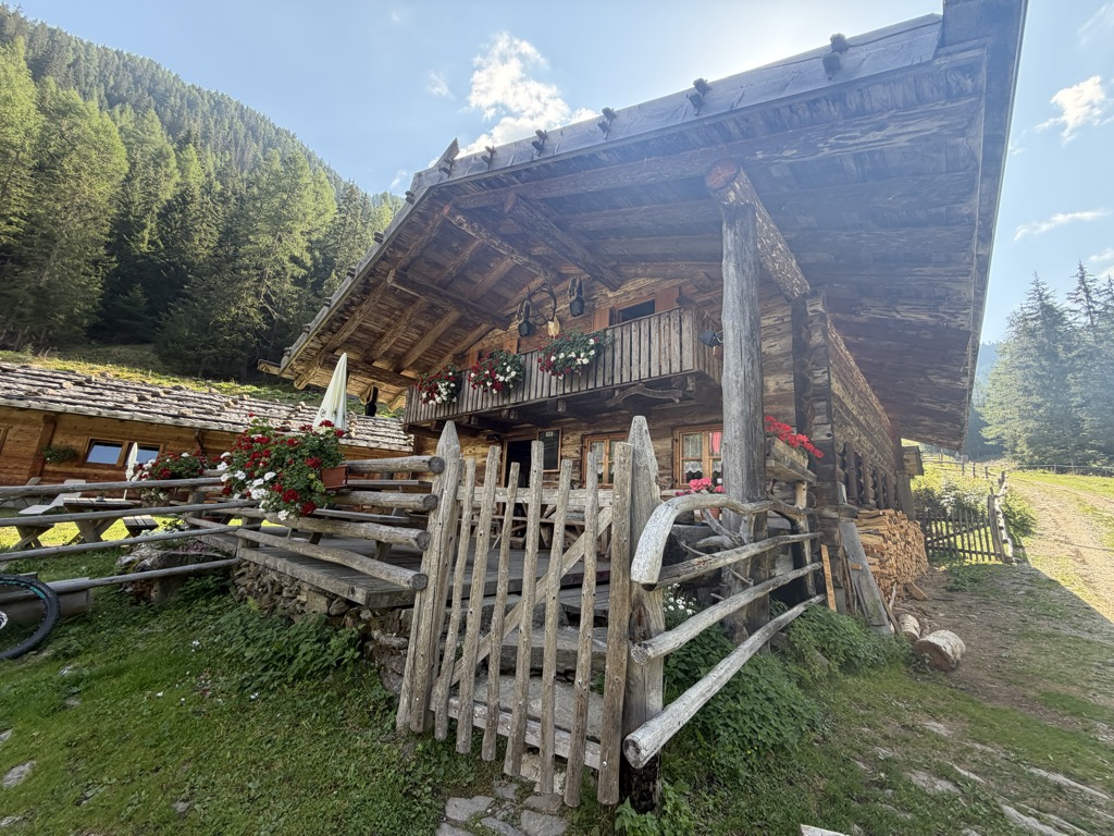 auerberg-alm-malga-di-monte-d-ora
