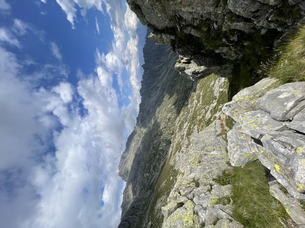 Photo №2 of Avertai