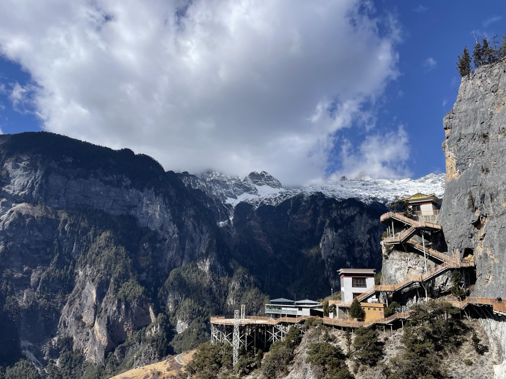 Photo №1 of Bālā Gé Zōng Xuěshān