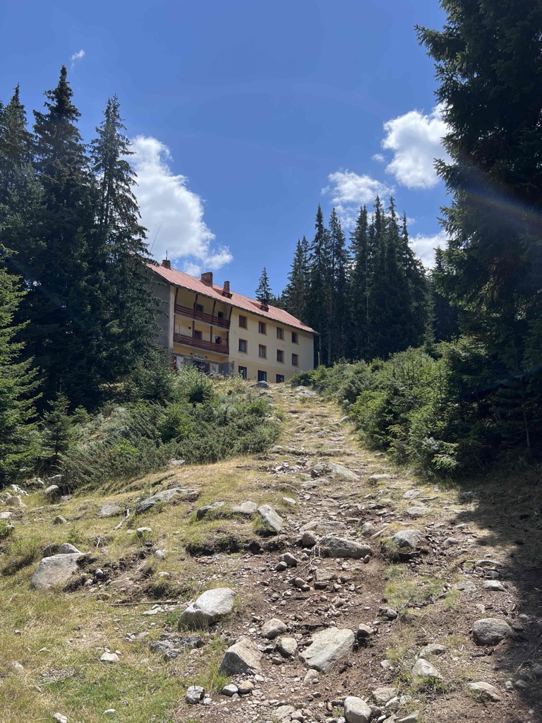 begovitsa-hut
