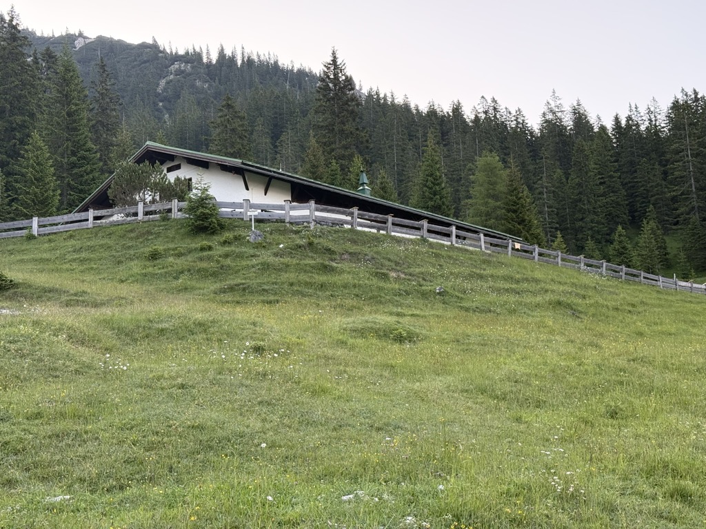 berggasthof-alpengluhn-1