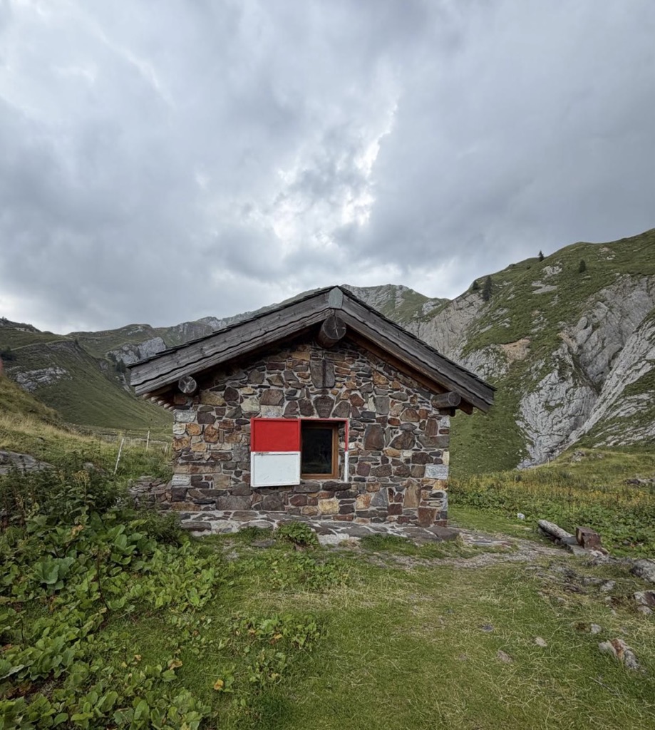 bivacco-casinello-di-blumone
