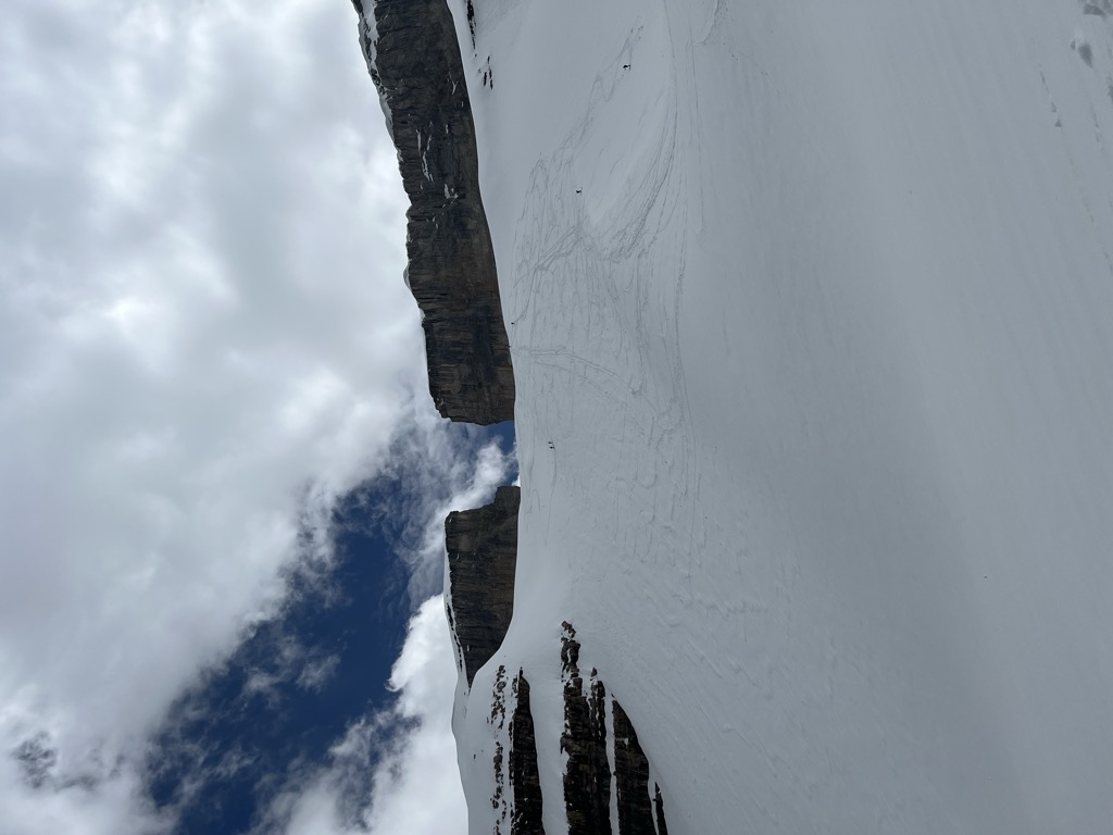 Photo №2 of Brèche de Roland