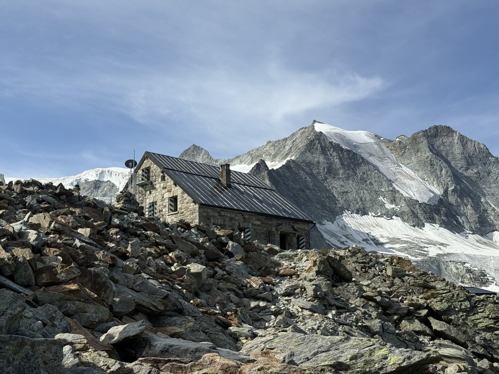 cabane-de-moiry