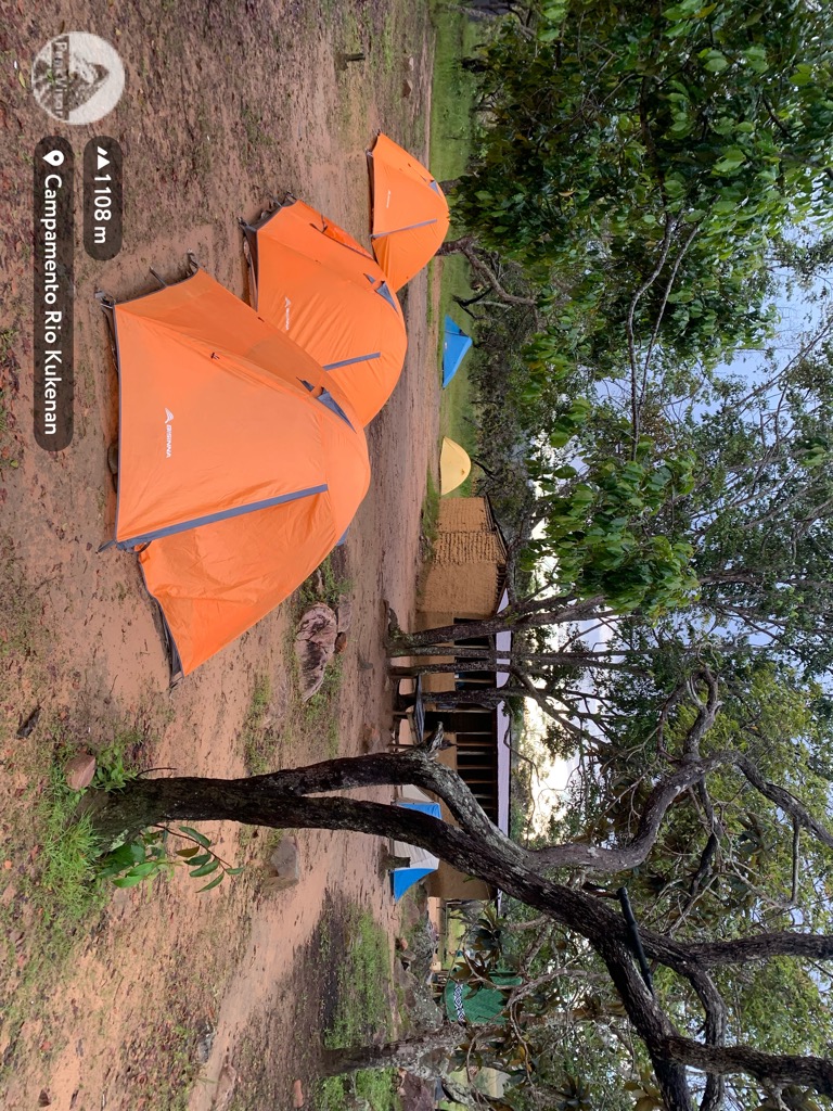Campamento Rio Kukenan