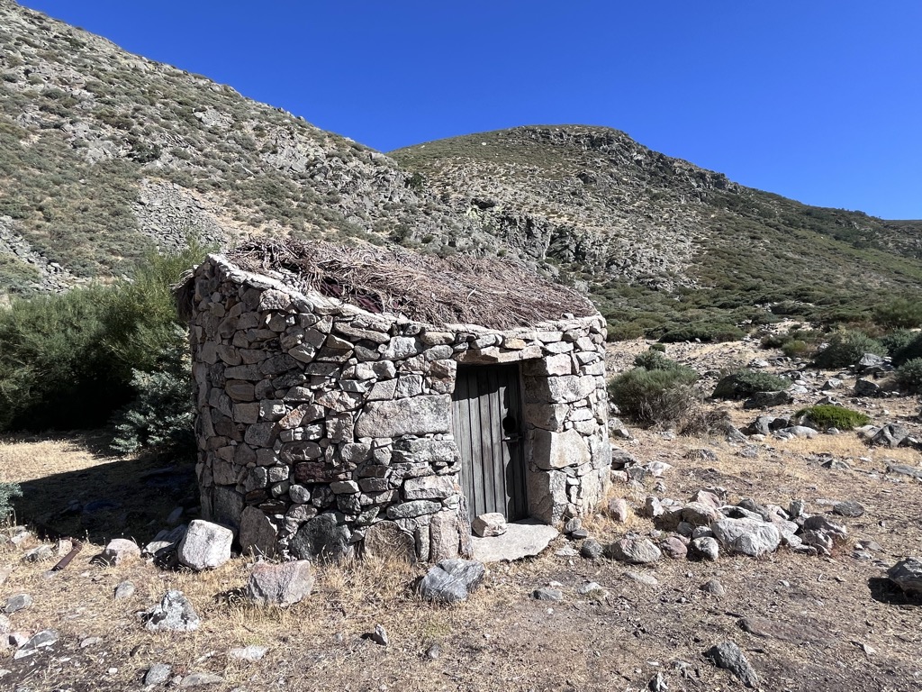 choza-de-la-llanaillas