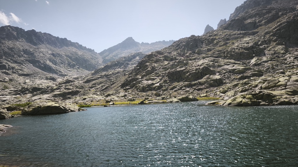 Refugio Laguna Grande