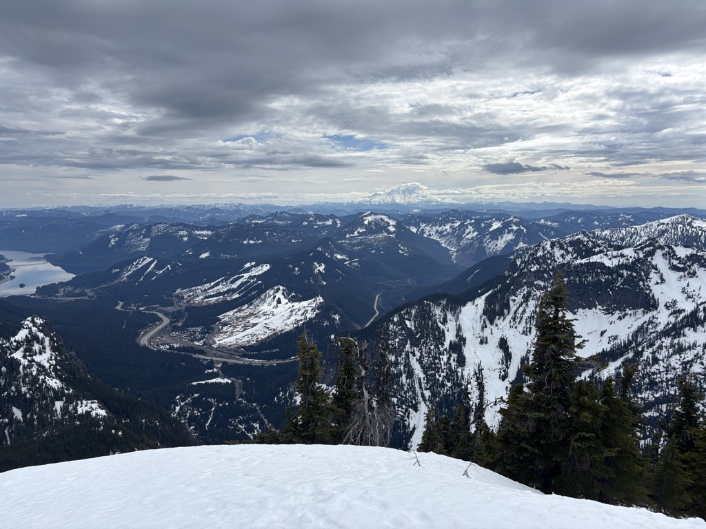 Snoqualmie Mountain