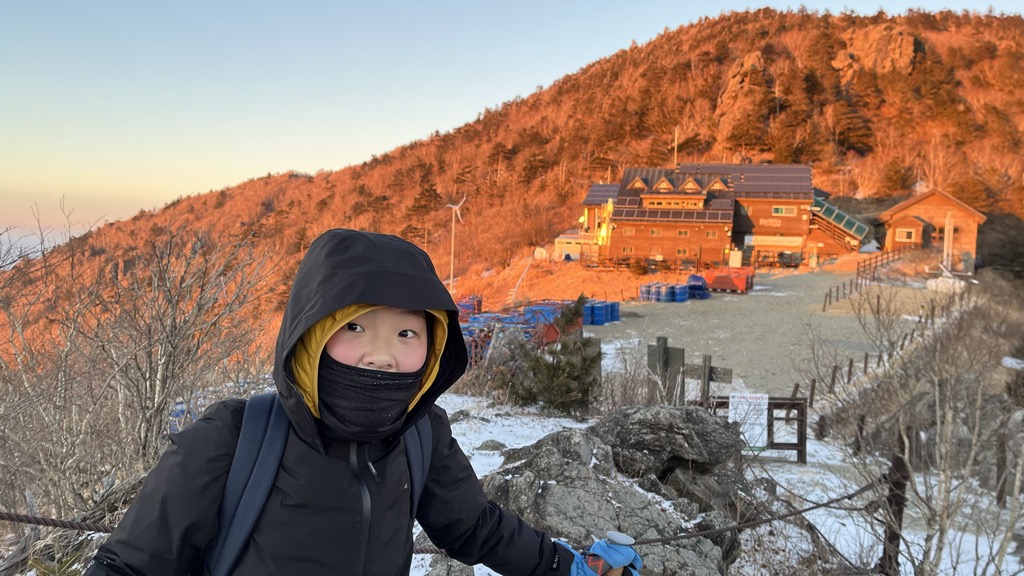 Jangteomok Shelter