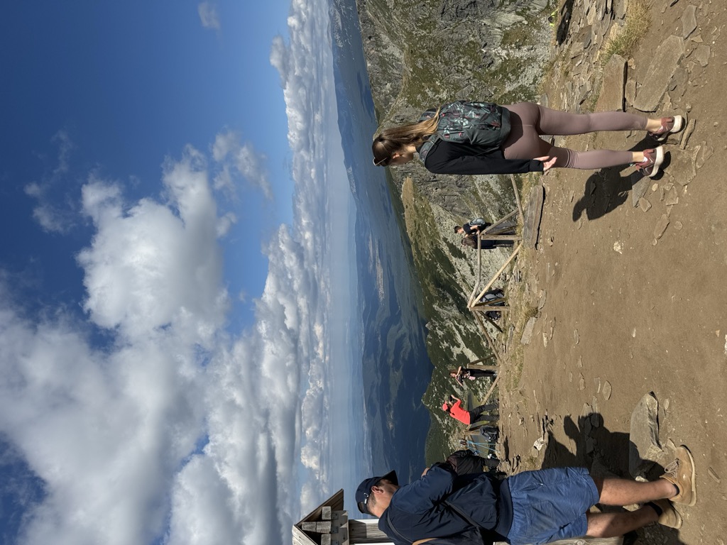 Ezeren Peak