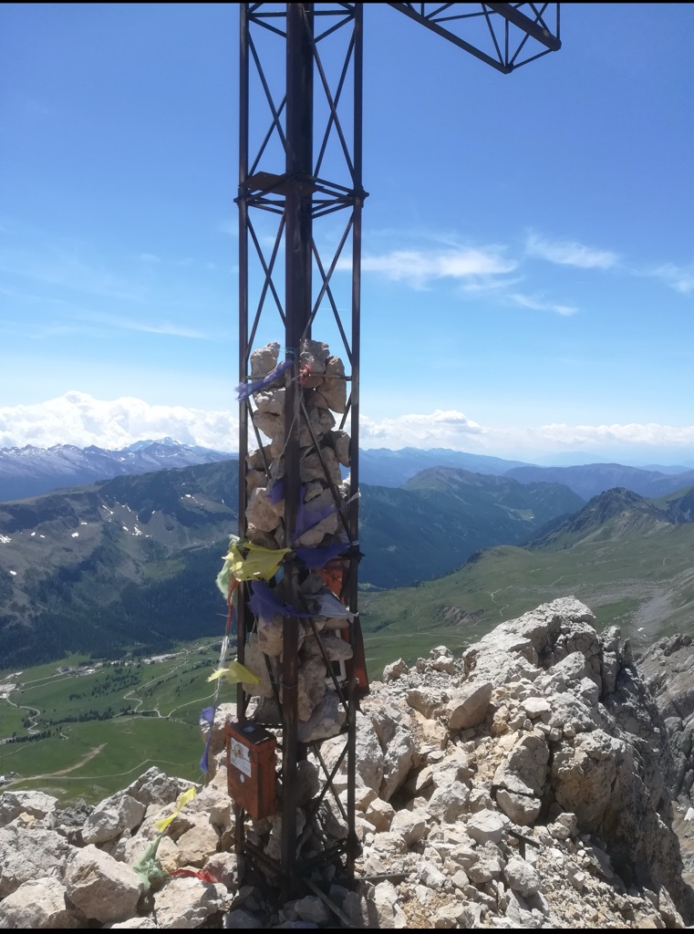 Photo №1 of Cima dell'Uomo