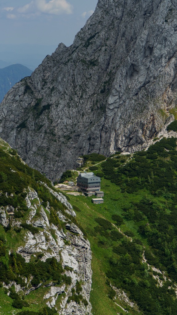 cojzova-koca-na-kokrskem-sedlu