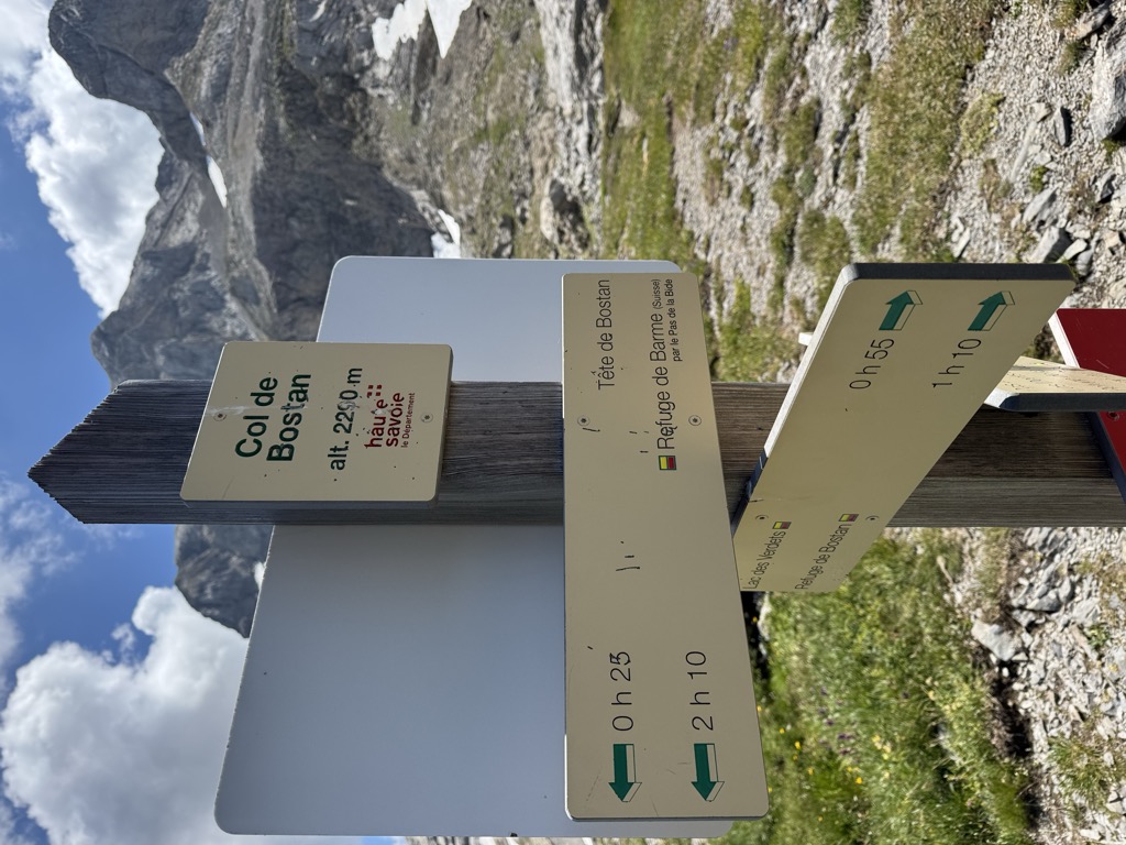 Photo №2 of Col de Bostan