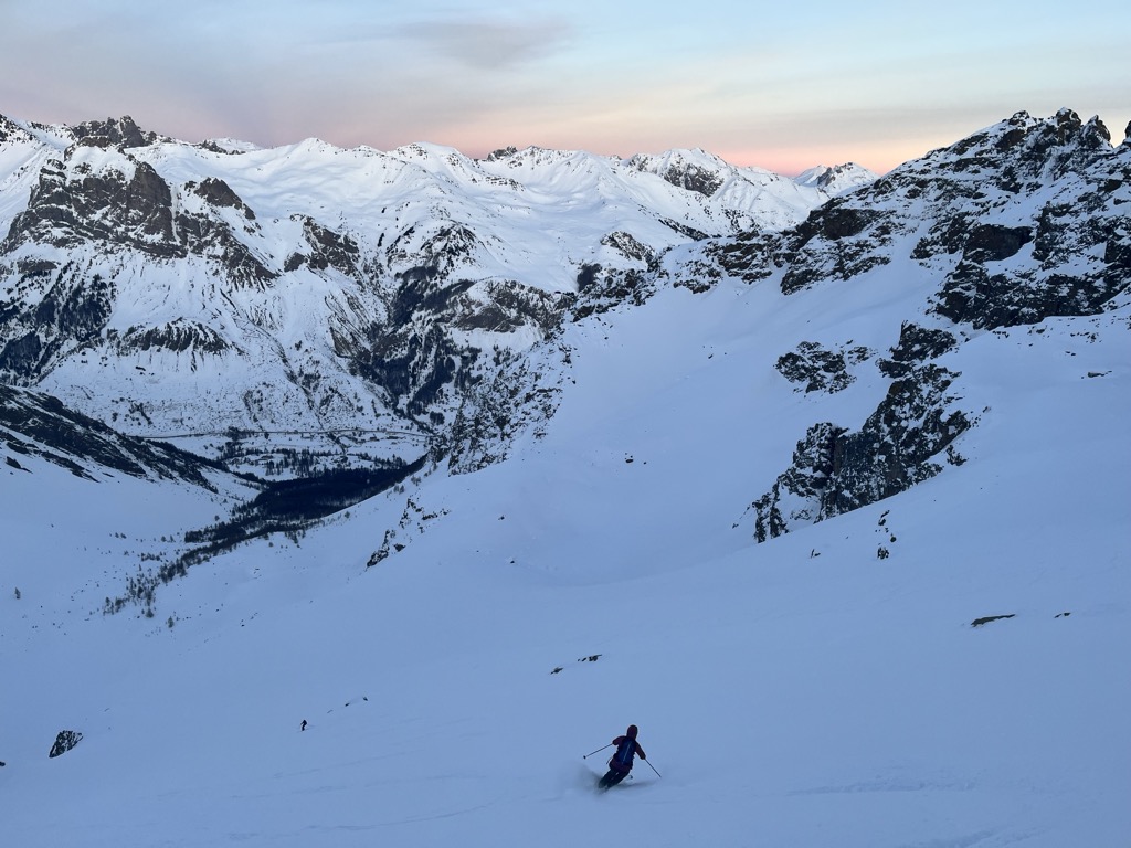 Excellent snow at the col. Photo: Sergei Poljak