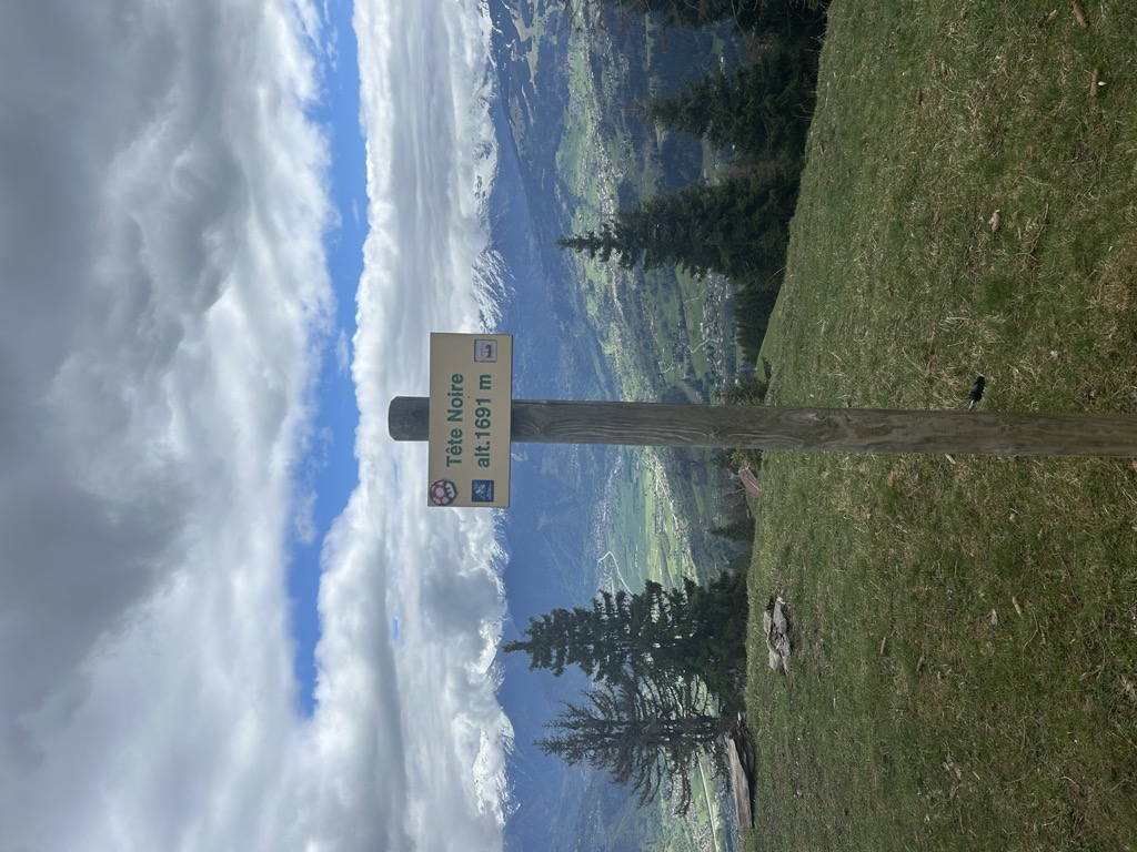 Photo №2 of Croix de la Tête