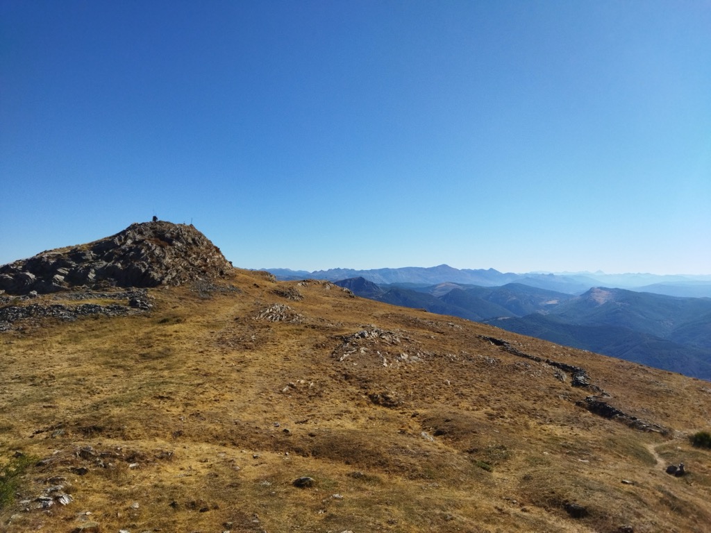 Photo №2 of Cruz de Fontañán
