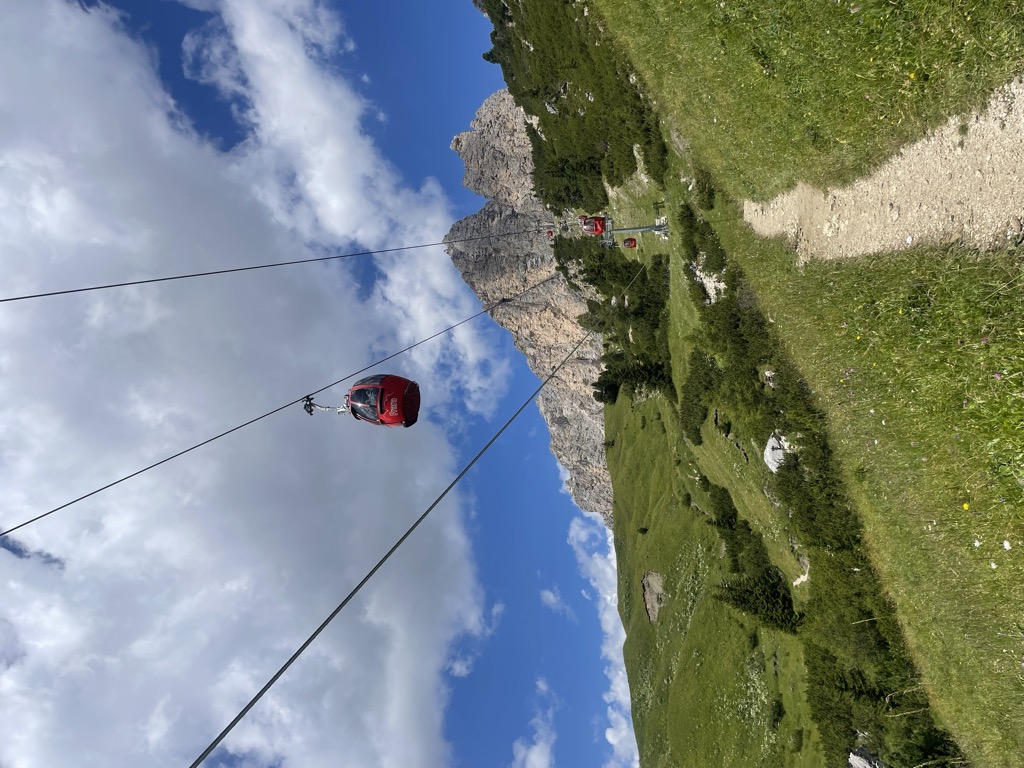 dantercepies-mountain-lounge