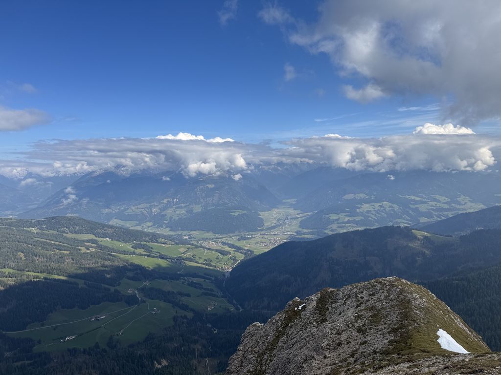 Photo №2 of Dreifingerspitz