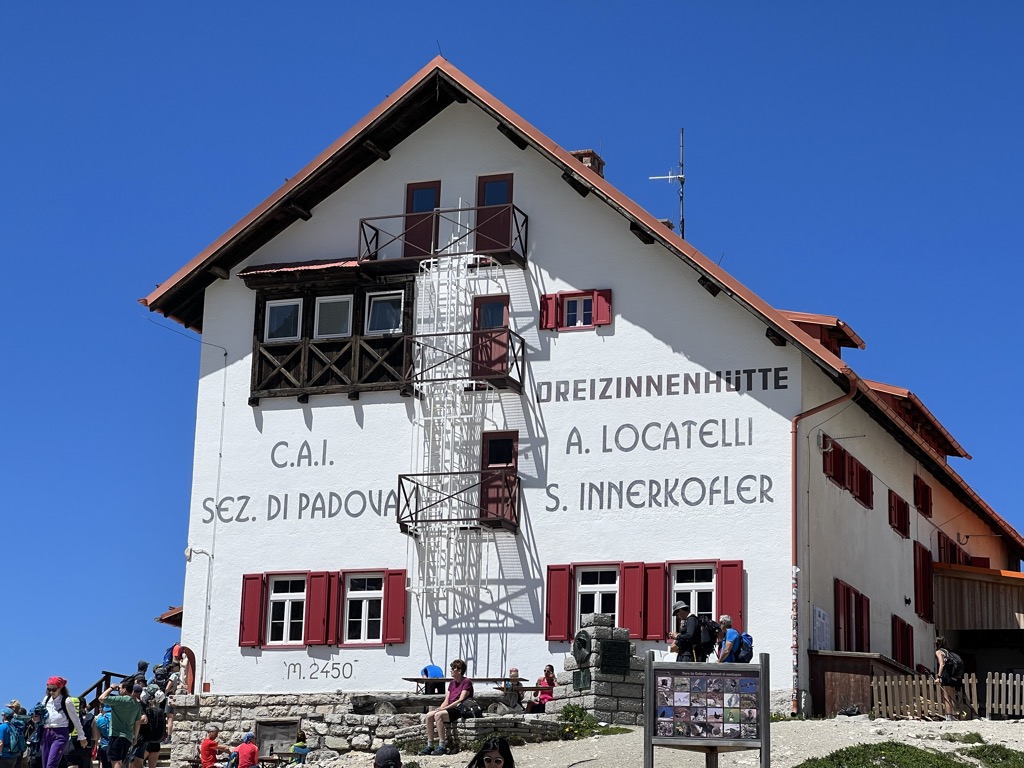 Photo №4 of Dreizinnenhütte - Rifugio Locatelli alle Tre Cime