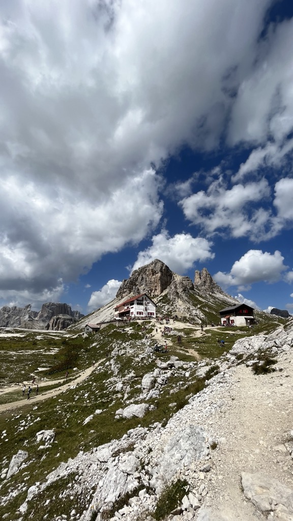 Photo №3 of Dreizinnenhütte - Rifugio Locatelli alle Tre Cime