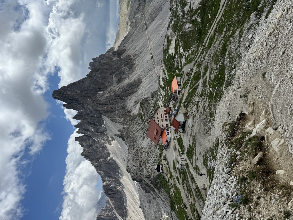 dreizinnenhutte-rifugio-locatelli-alle-tre-cime-9