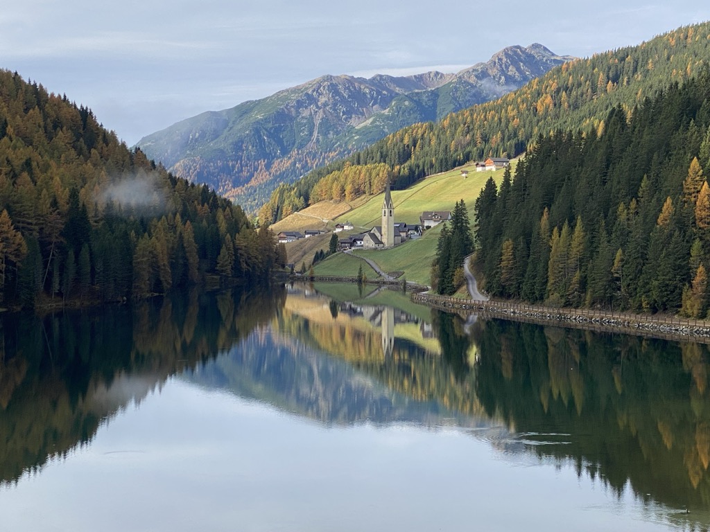 Photo №1 of Durnholzer See - Lago di Valdurna