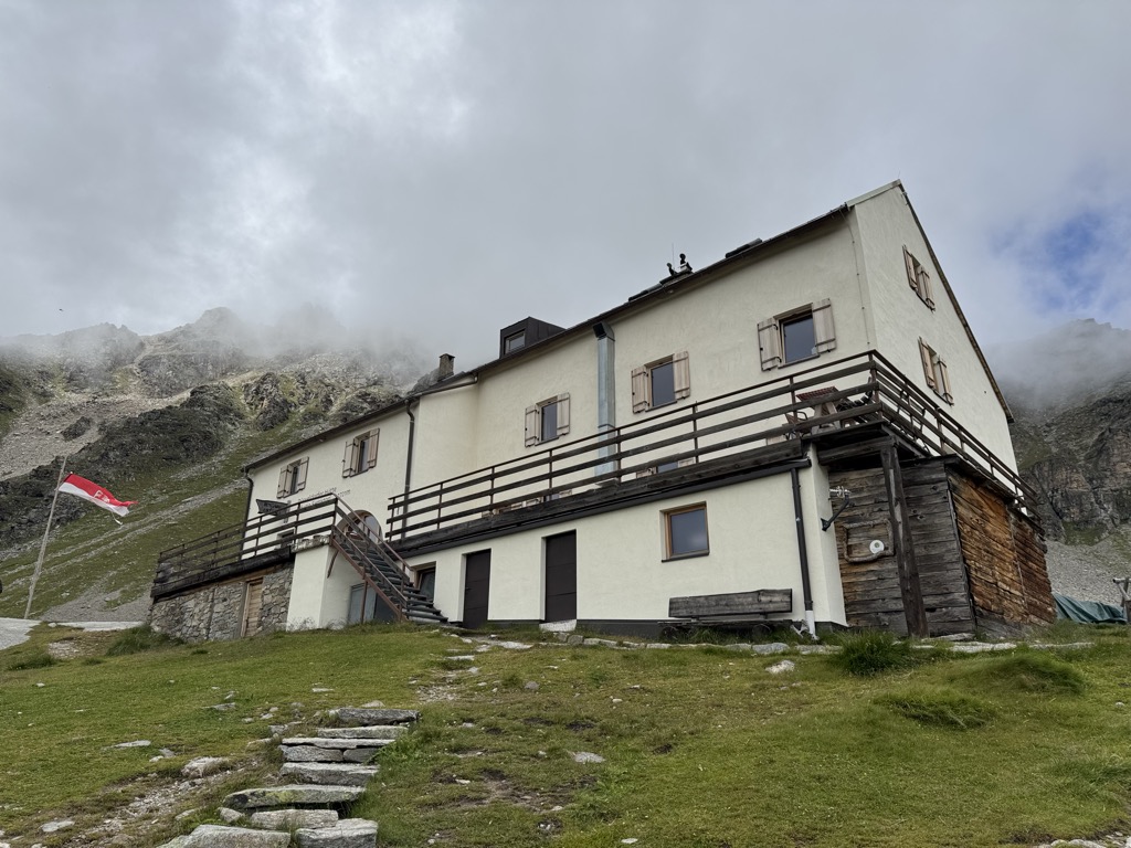 dusseldorfer-hutte-zaytalhutte-rifugio-serristori-2