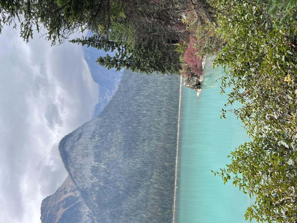 Photo №2 of Emerald Lake