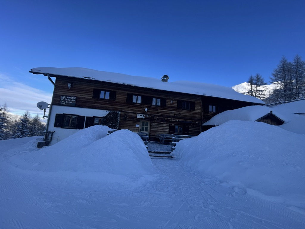 enzianhutte-rifugio-genziana-1