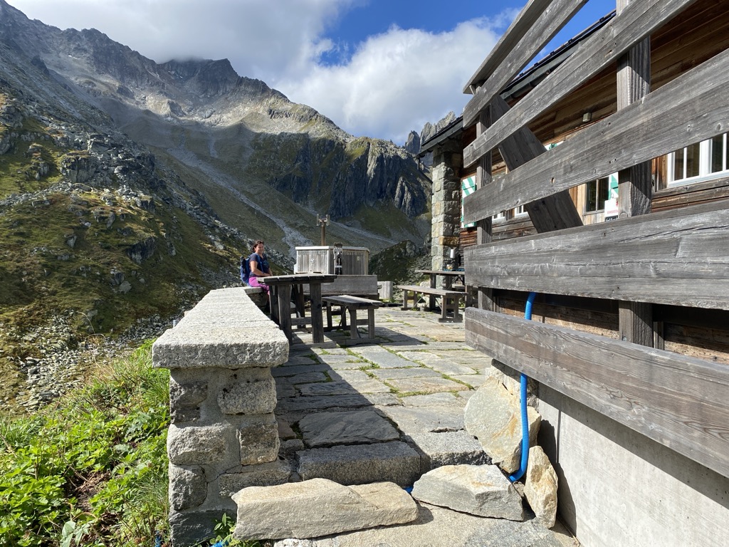 Photo №1 of Etzlihütte