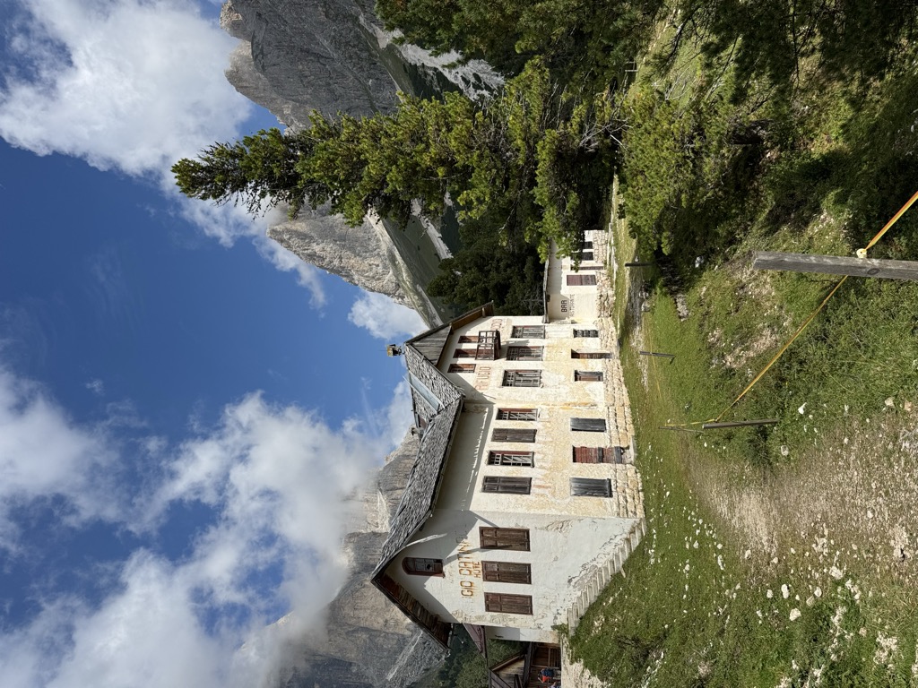 Photo №1 of Ex Rifugio Catinaccio