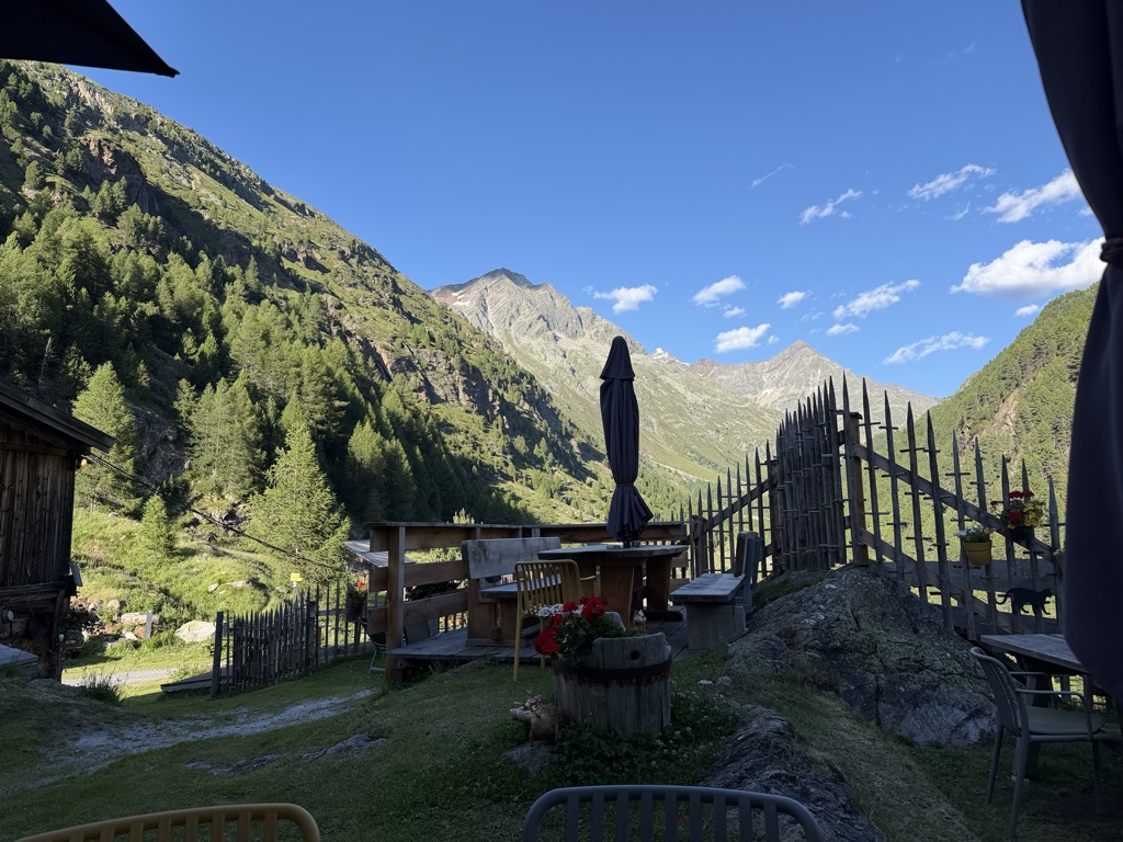 fiegls-gasthaus-auf-der-windachalm-1