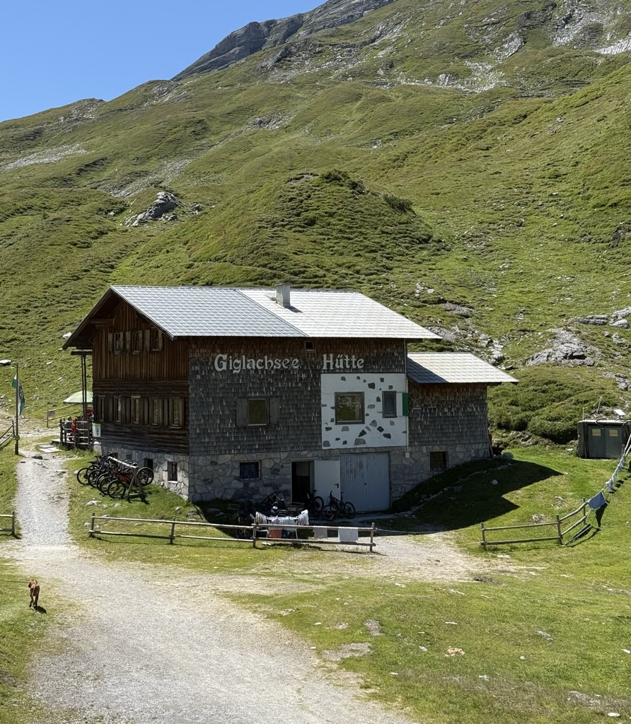 giglachsee-hutte