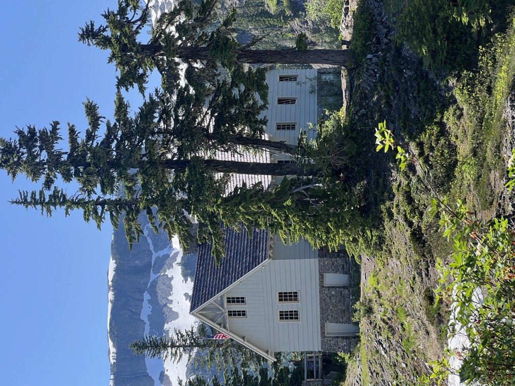 heather-meadows-visitor-center