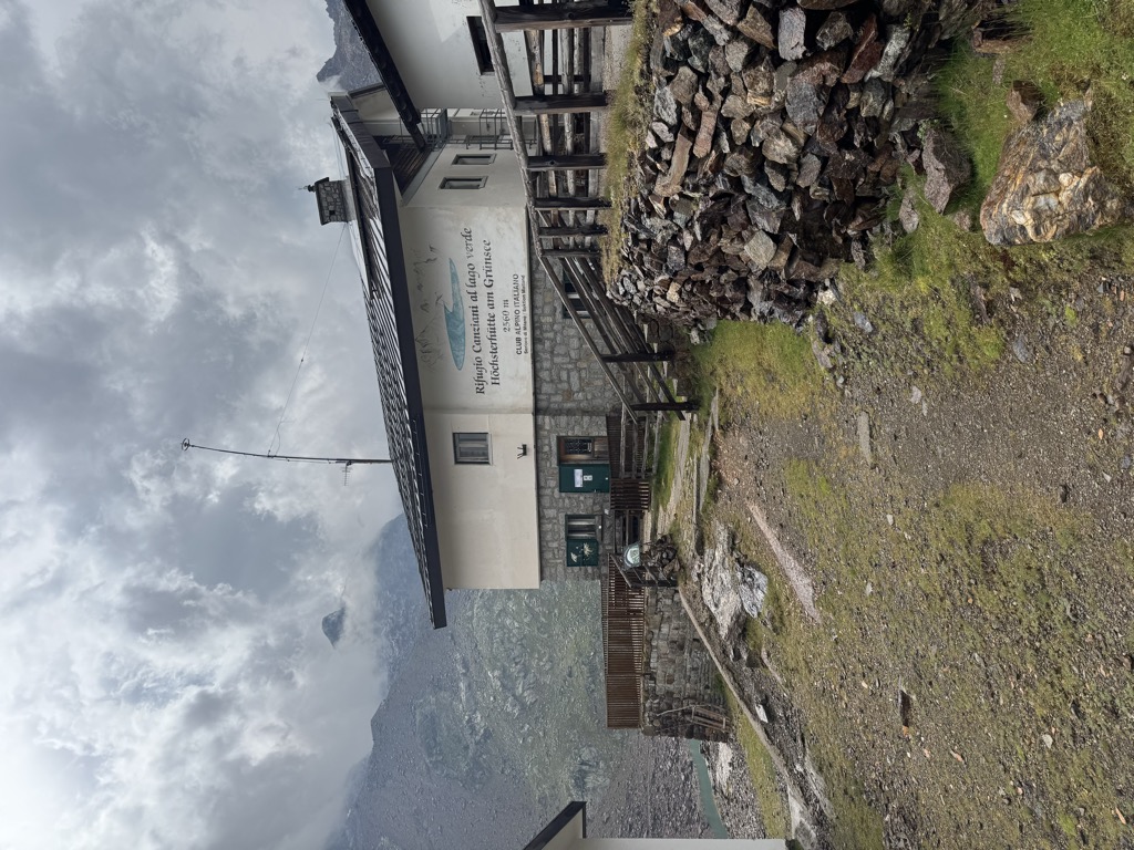 Photo №2 of Höchsterhütte am Grünsee - Rifugio Canziani al Lago Verde