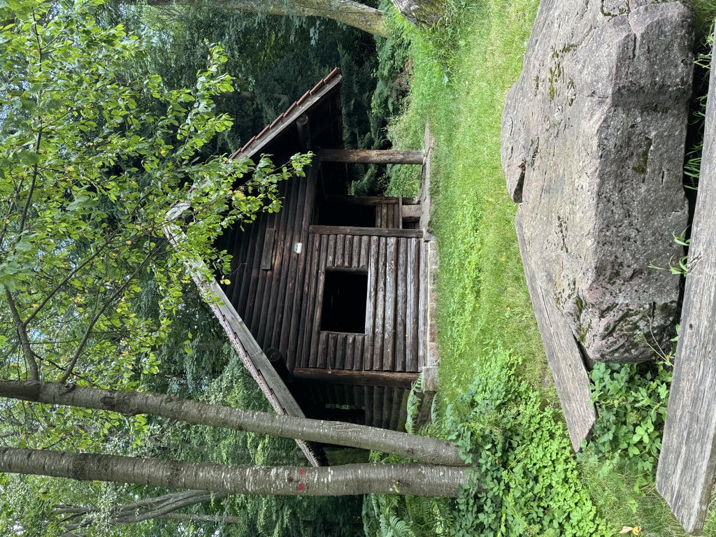 hohlenkastenbaumhutte-1