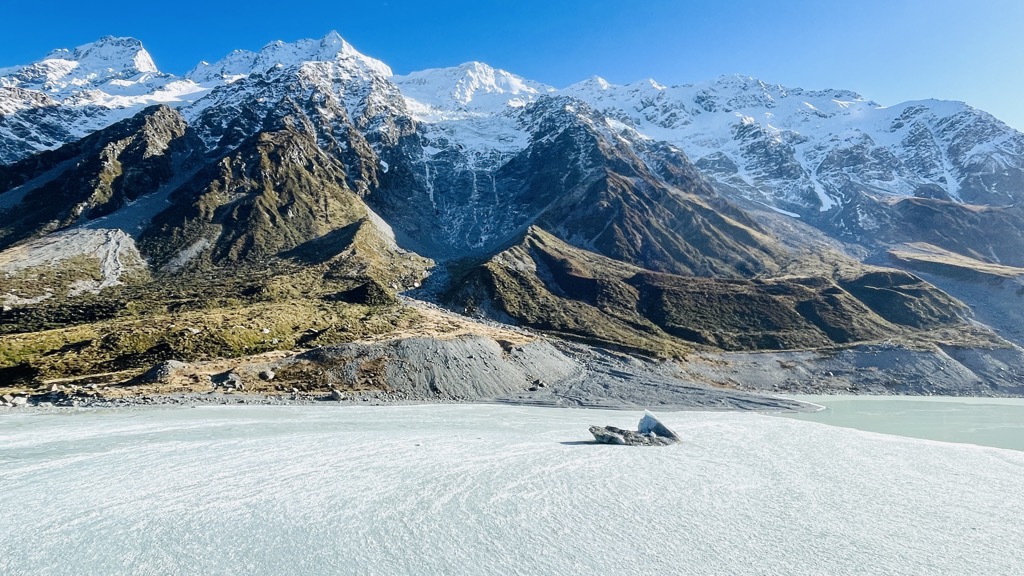 Photo №2 of Hooker Lake