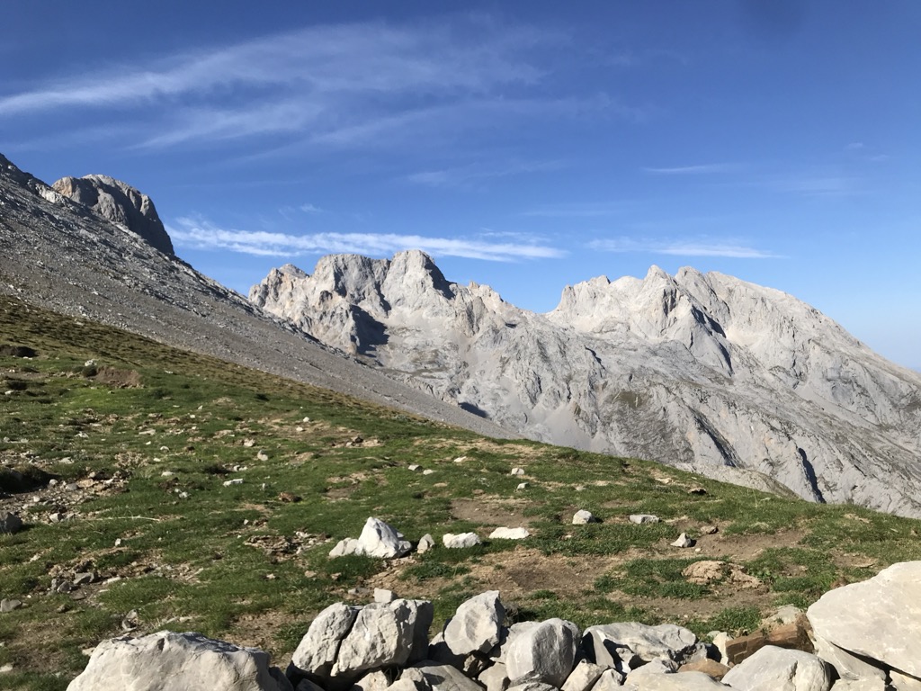 Photo №2 of Horcada de Camburero
