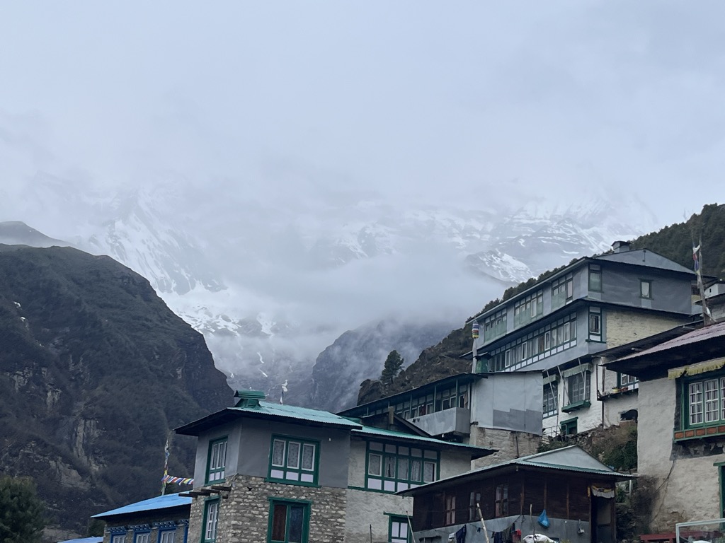 hotel-everest