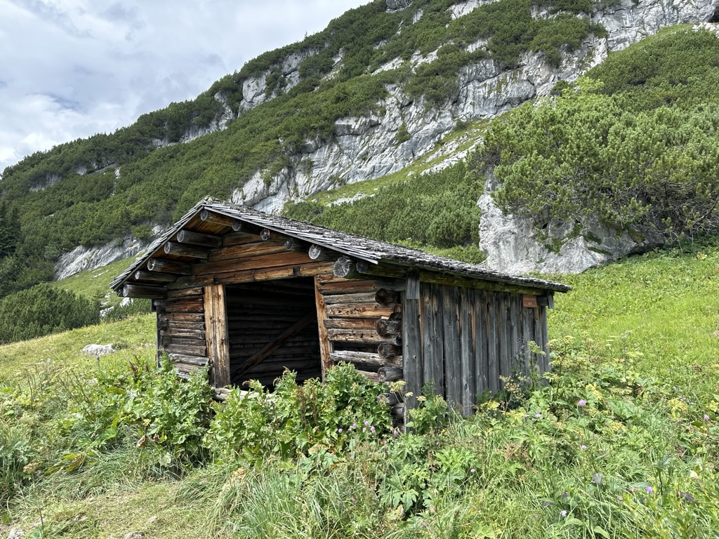 Photo №1 of Hundskopfhütte