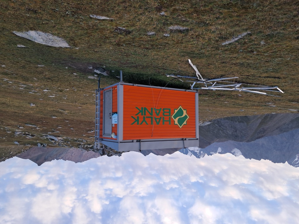 hut-qumbel