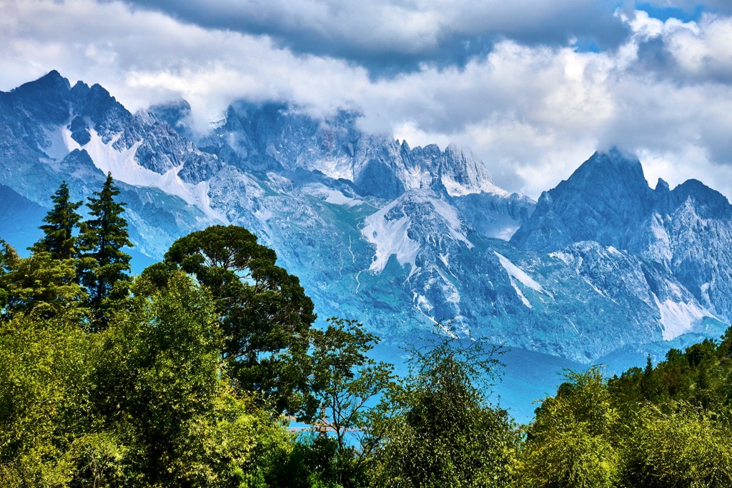 The Glacier Park. Jade Dragon Snow Mountains