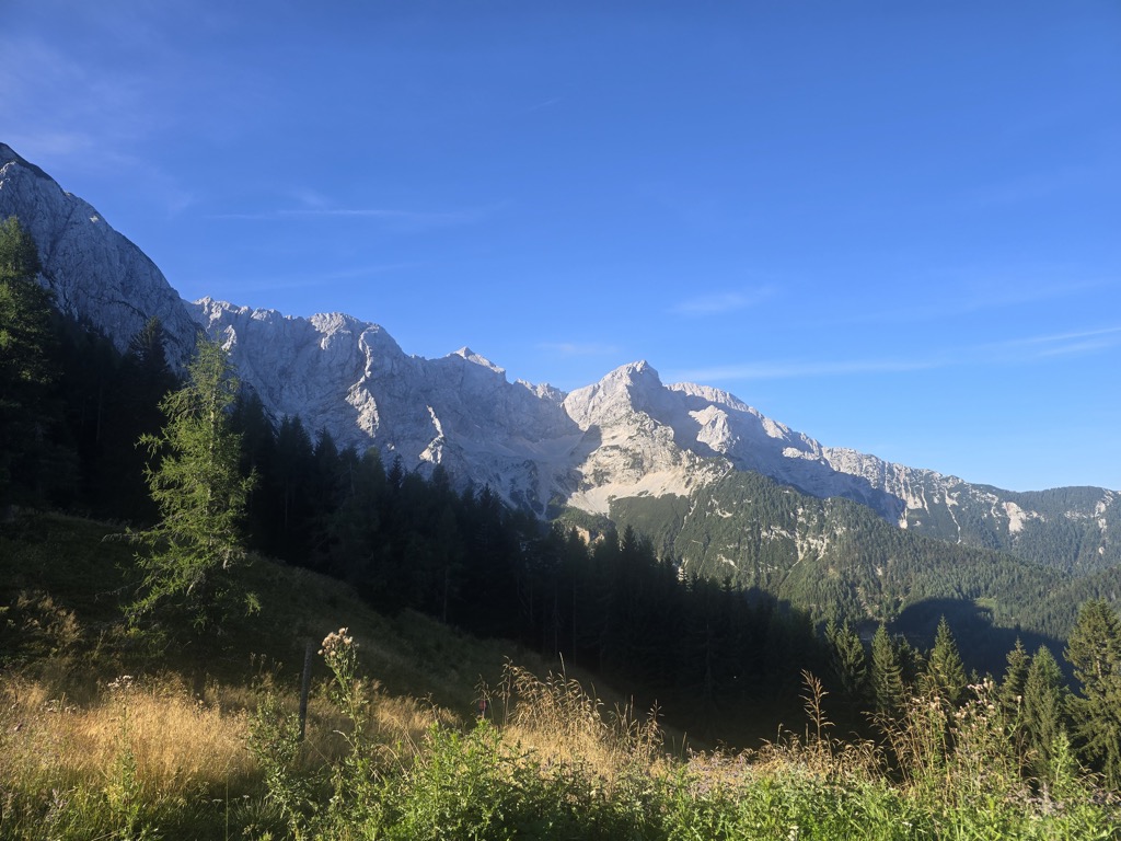Jenkalm Hütte