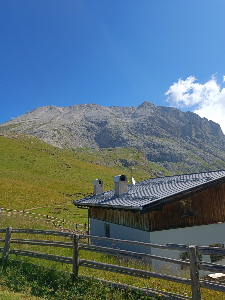 Photo №2 of Jeuf de Fascia - Giogo di Fassa