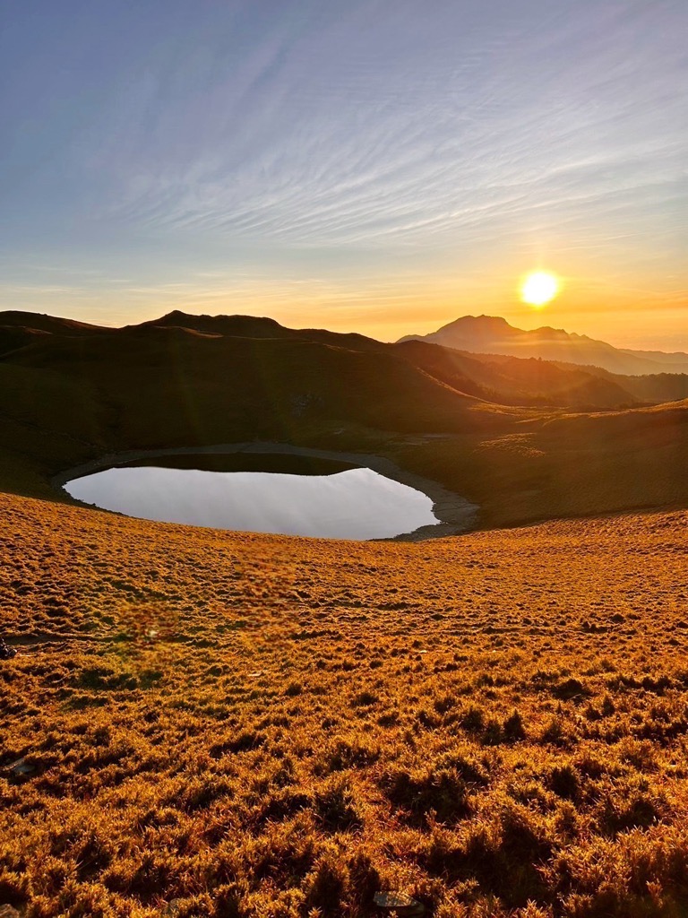 Photo №2 of Jiaming Lake