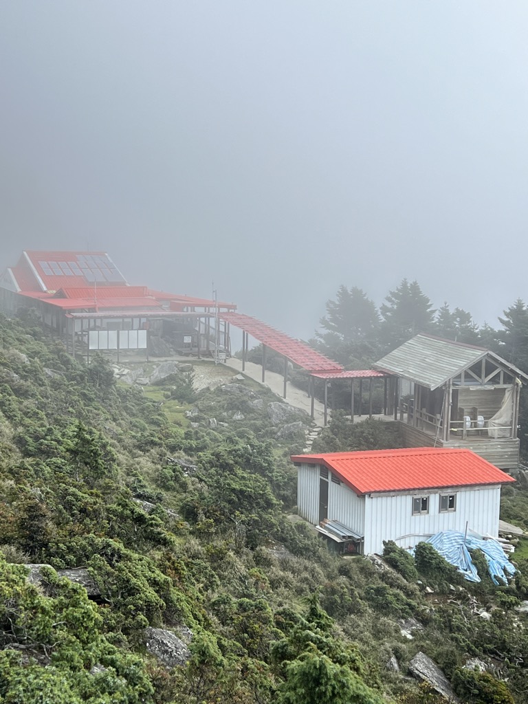 jiaminghu-refuge-cabin-3