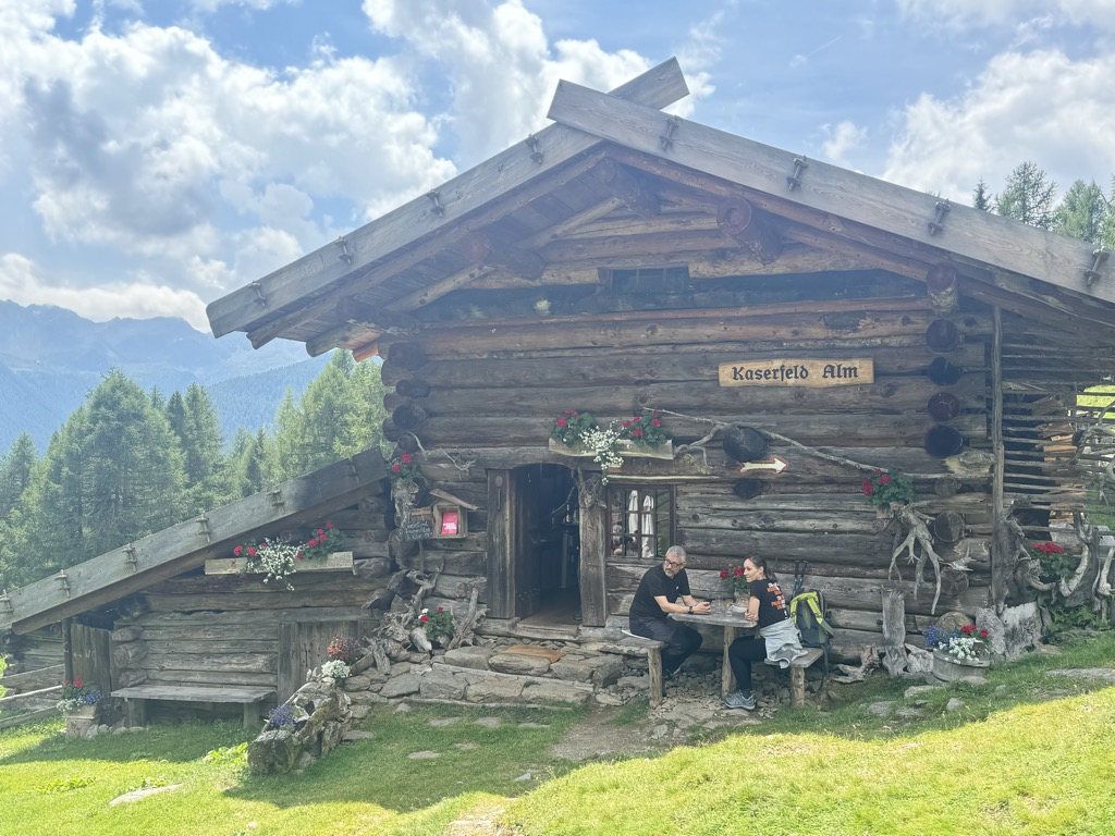 Photo №2 of Kaserfeld-Alm