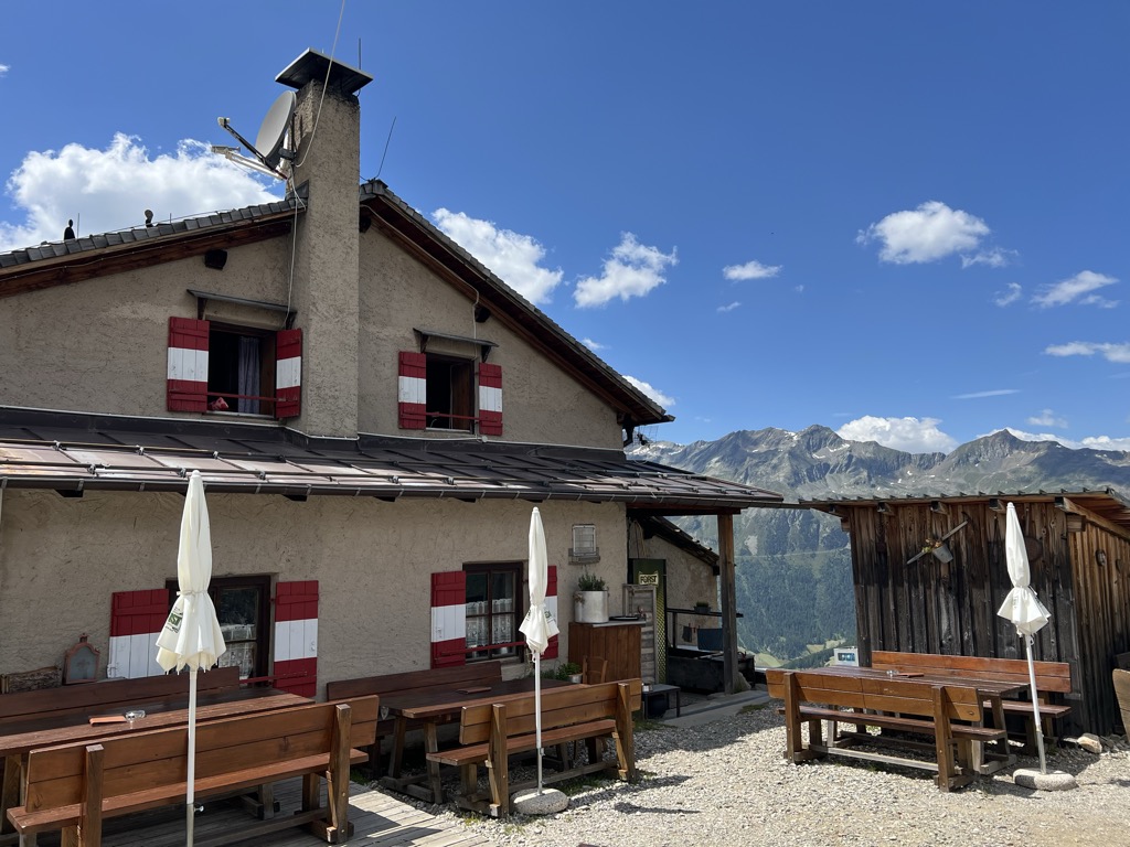 Photo №2 of Kasseler Hütte